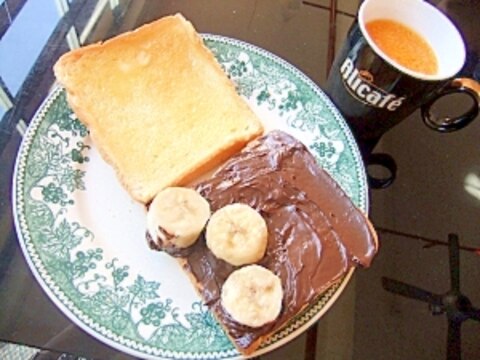 厚切りバナナで！チョコバナナトーストサンド♪